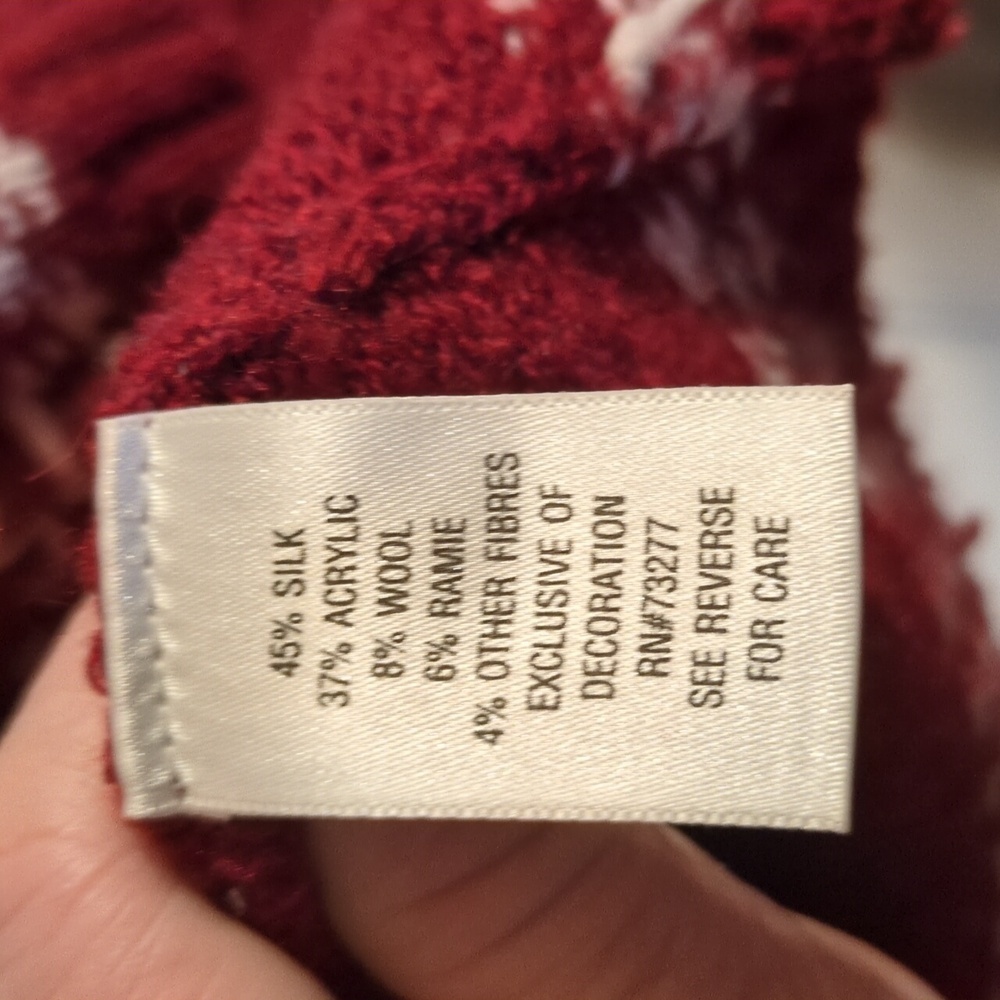 Stay Cozy and Chic with Croft & Barrow's Winter Polar Bear Fair Isle Sweater - Picture 14 of 16